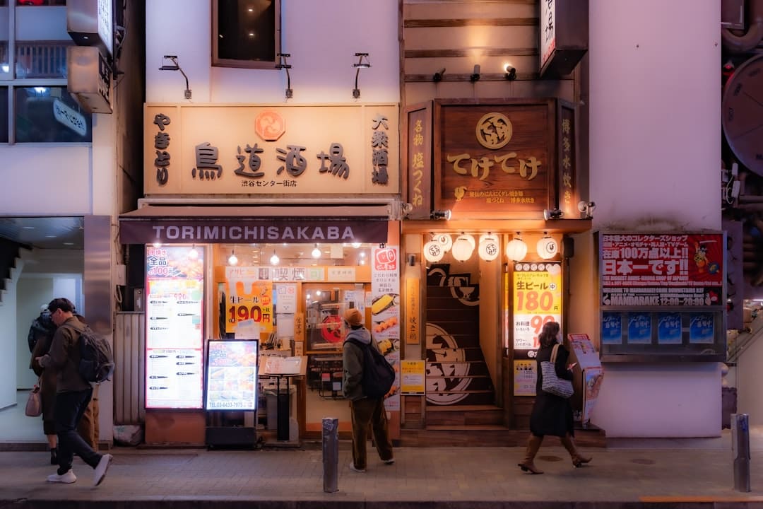 药企抢人规范“变天”!新人、老将齐遇冷,这类人成香饽饽!